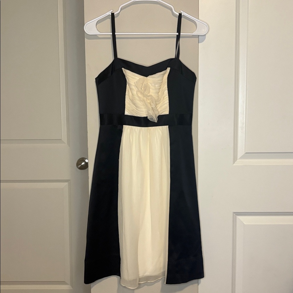 Phoebe Couture Elegant Midi Dress